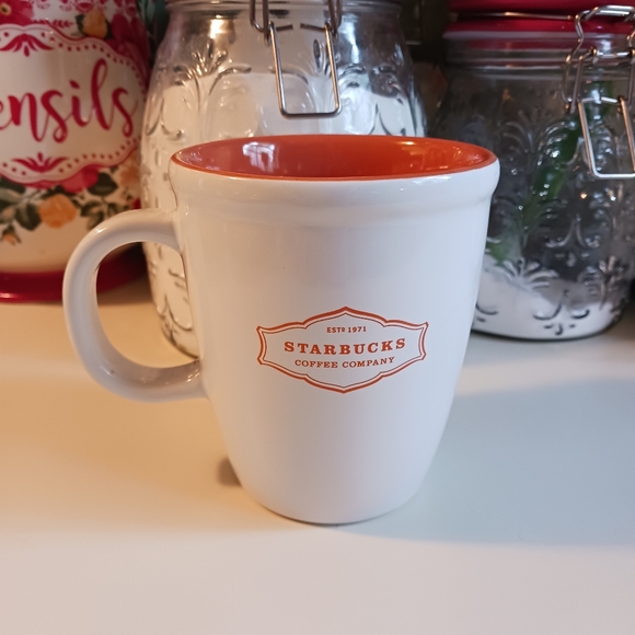 ☕☕️(2) Starbucks Mugs 2006 White and Orange 13 oz - Picture 2 of 4